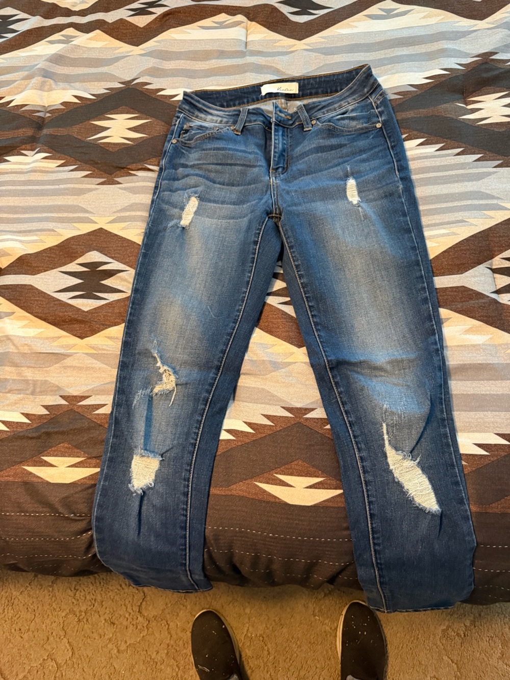 KanCan light blue denim jeans with navy trim